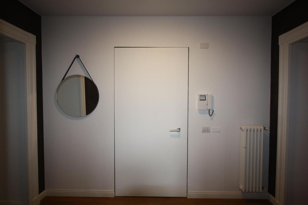 Palazzo Della Torre Elegant Apartment In Como Eksteriør bilde